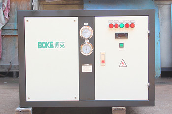 為什么工業(yè)冷水機(jī)會(huì)出現(xiàn)跑油現(xiàn)象？
